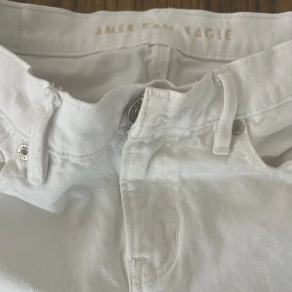 American Eagle Women's White Jeans, Size 4 - Picture 3 of 5